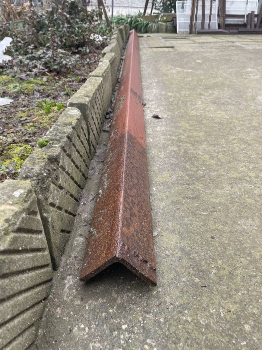 Продавам винкел