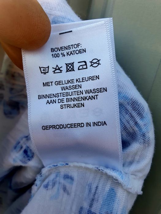 Bluza dama cu flori albastra