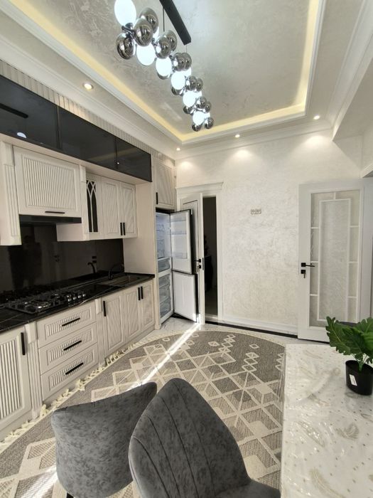 Сдаётся 2х комнатная квартира в центре