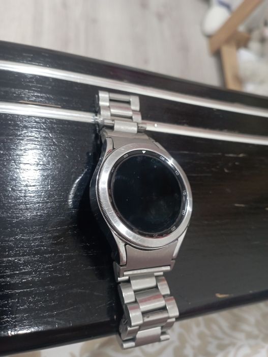 Продам Смарт часы Самсунг с4классик