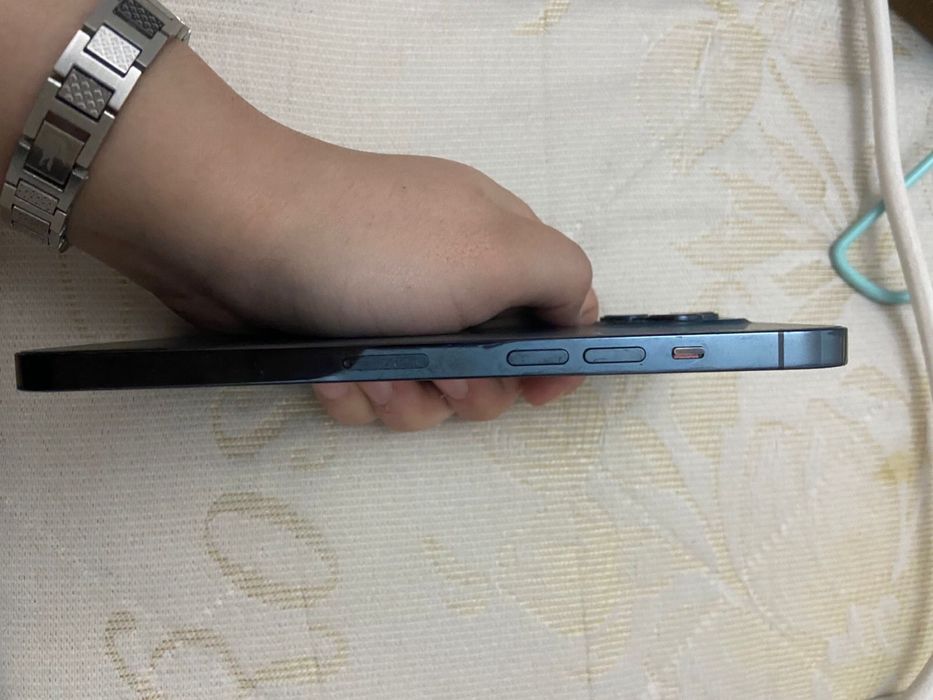 Айфон 12 про макс  обмен либо продажа