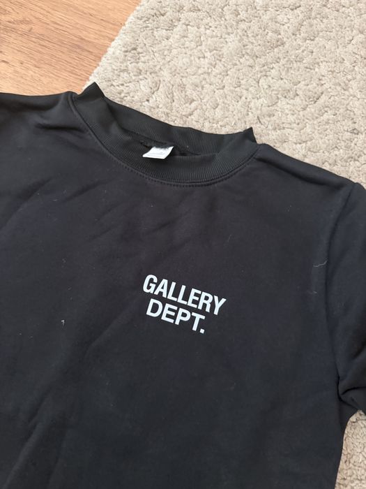 Pulover gallery dept