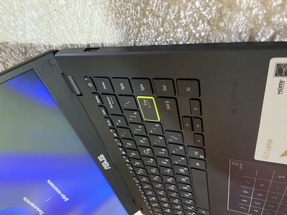 Asus стильный новом модел