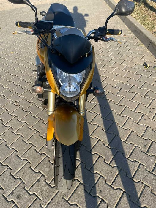 Motocicleta Honda Hornet PC 41