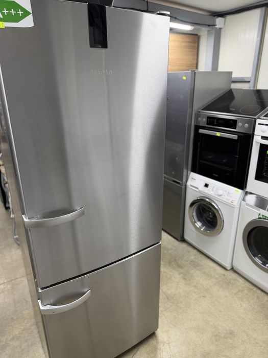 Хладилник с фризер А++ No Frost Germnay Гаранция