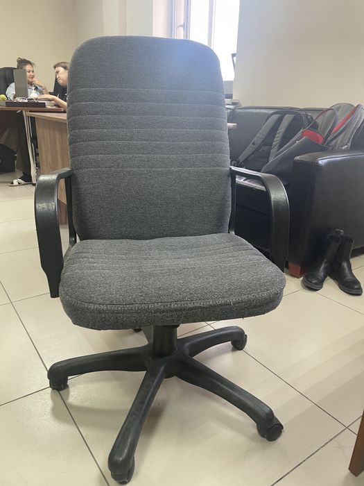 Стульчик офисный