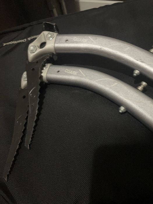 Pioleti tehnici Petzl Quark hammer Black Diamond Grivel Cassin