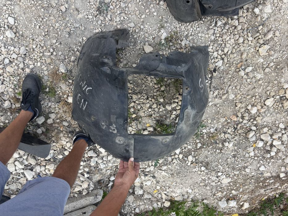 Оригинални подкалници за Рено Сценик 2 2004- 2008г