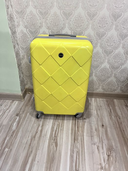 Чемодан Longstar