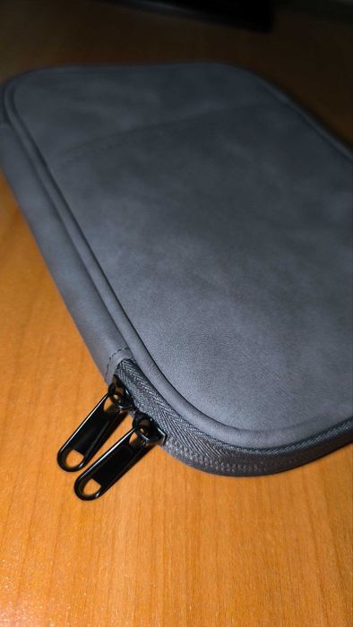 Стильный практичный органайзер мягкой замши для планшета и аксессуаров