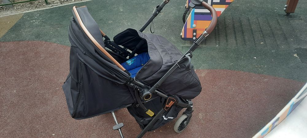 Продам Коляску..