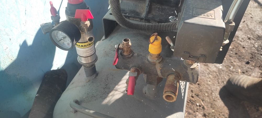 Продам компрессор