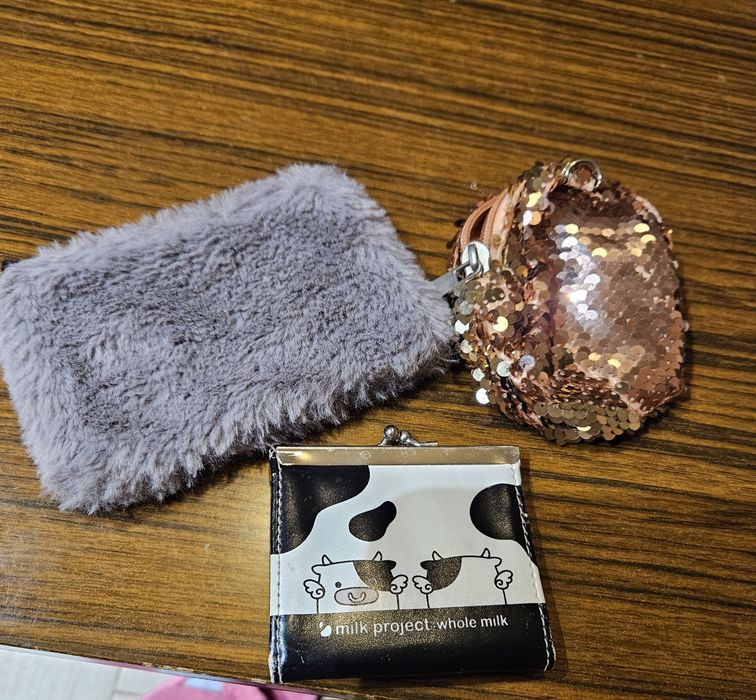 Подарявам портмоненца