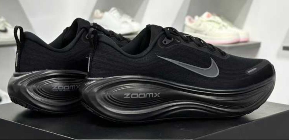 Нови мъжки маратонки Nike Vomero Plus all black