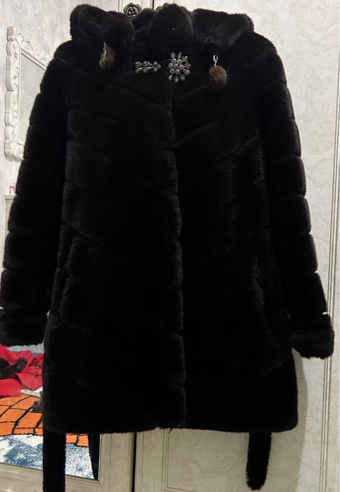 Шуба с капишоном