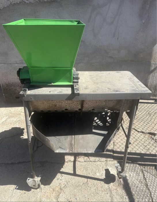 Електрическа Гроздомелачка 220V