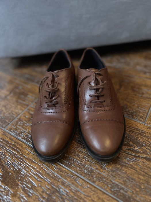 Pantofi din piele marime 36