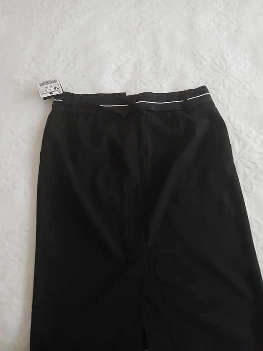 Дамска пола,черна