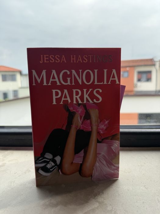 Книга Magnolia Parks