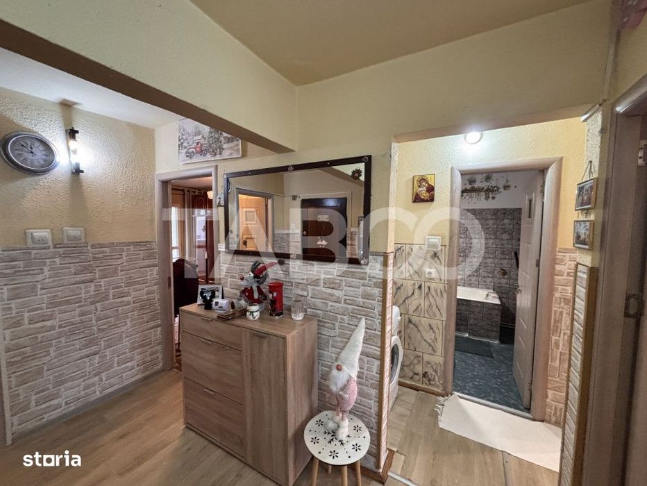 Apartament 3 camere decomandat de vanzare etaj 2   Valea Aurie