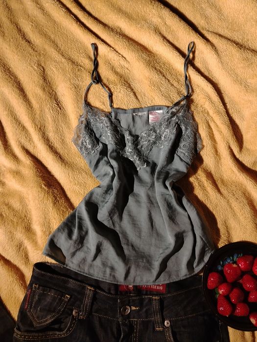 изключително сладък coquette потник