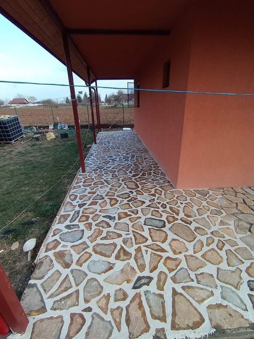 Vând piatră de munte și montez