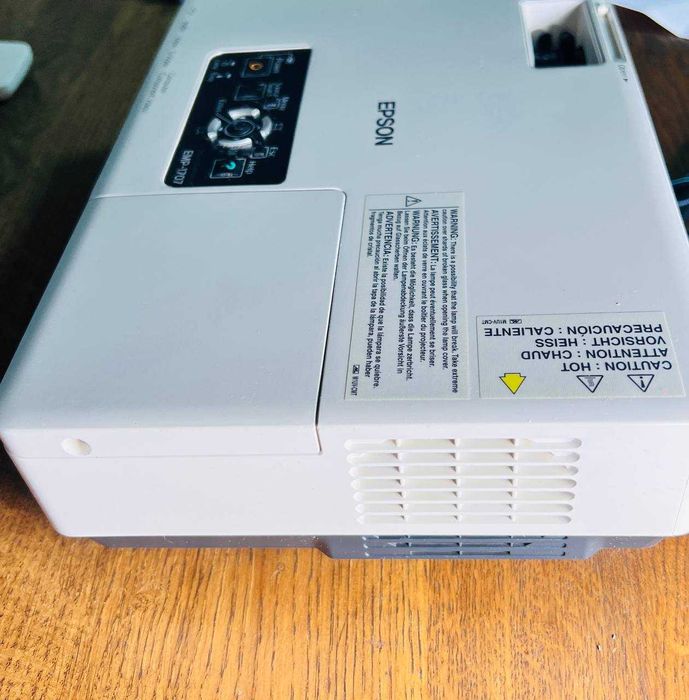 Проектор Epson Europe Projectors / EMP-1707