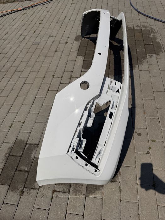 Bara fata Skoda Octavia 4 alb gri albastru rosu gri