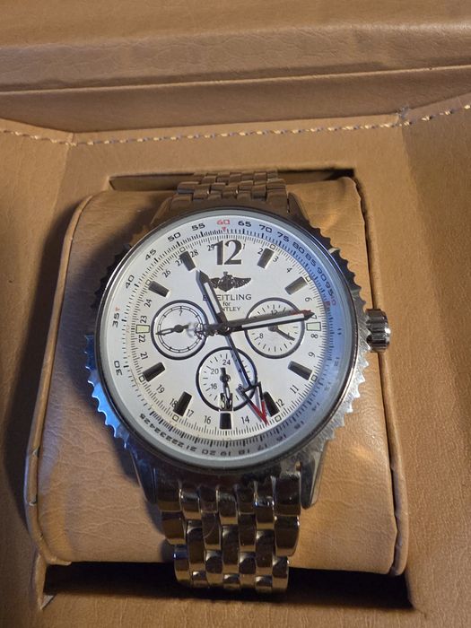 Продавам Chase Durer Invicta snow white