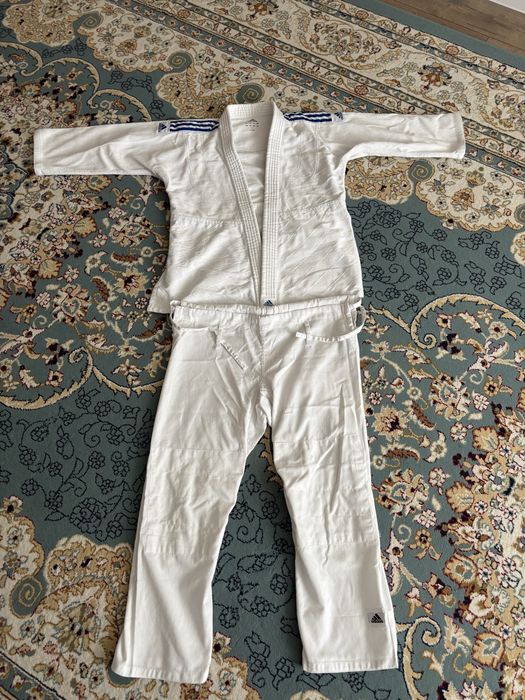 Продаётся кимано для дзюдо