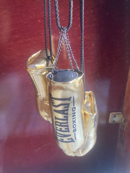 Продам сувенир ценителям