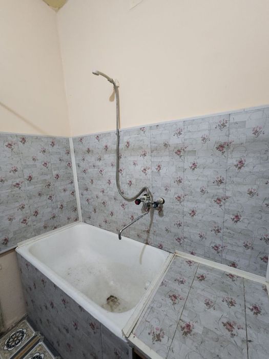 Уй сотилади 3 хонали