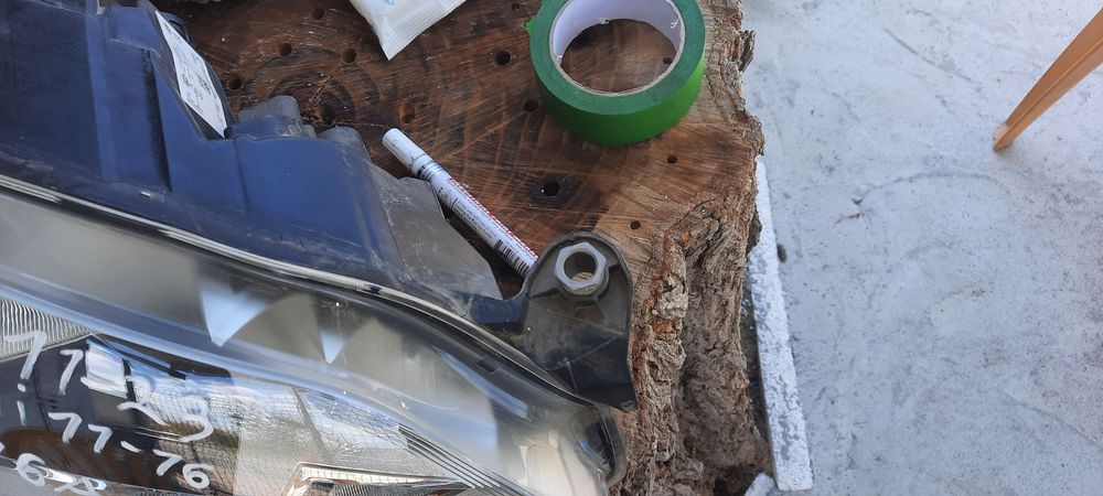 Фар десен за фолксваген ъп сеят ми