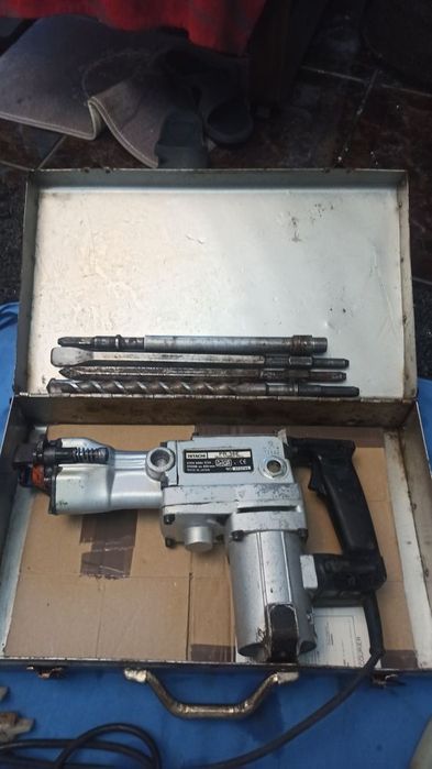 Ciocan rotopercutor Hitachi