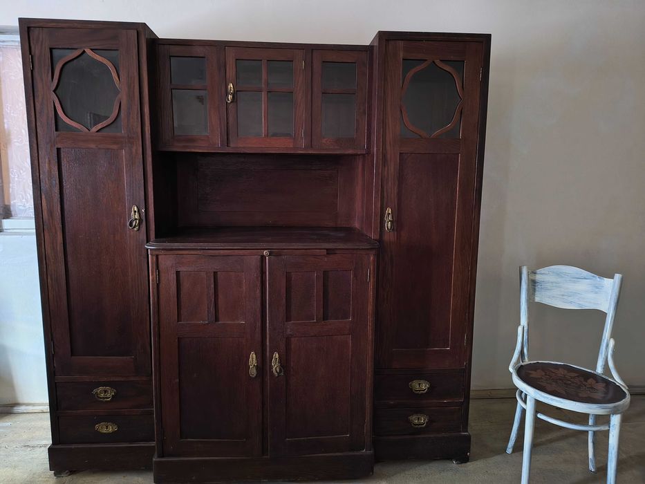 Mobila veche de 100 ani mai multe piese