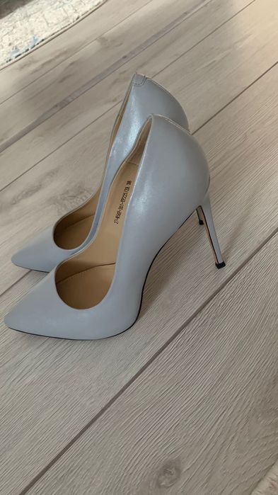 Продам туфли на каблуке 11 см