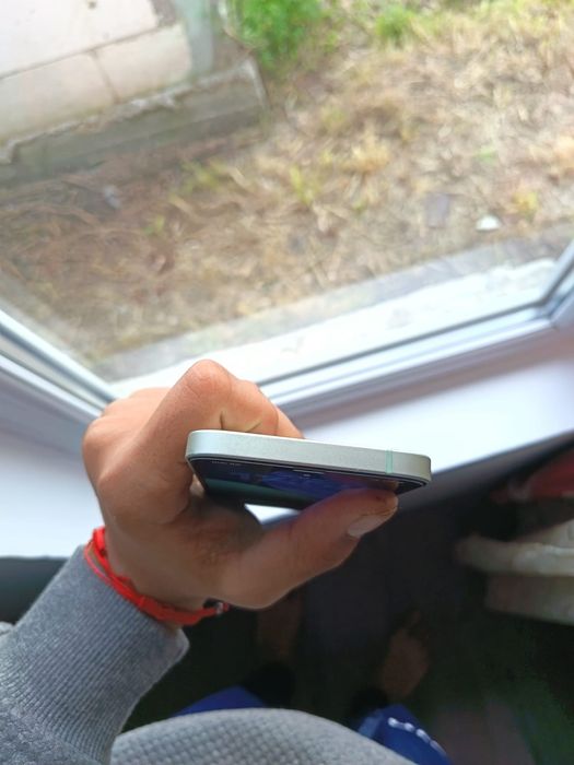 Vand iphone 12 in stare foarte buna