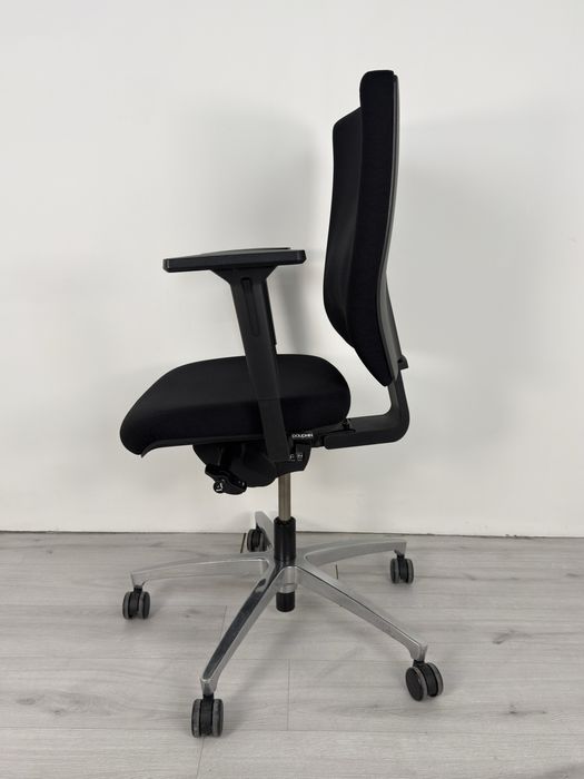 Ергономик офис стол Dauphin Ad Just magic черен плат страхотен дизайн