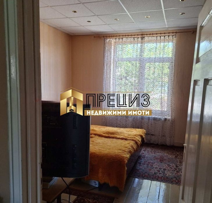 Продажба на къща в гр. Нови пазар