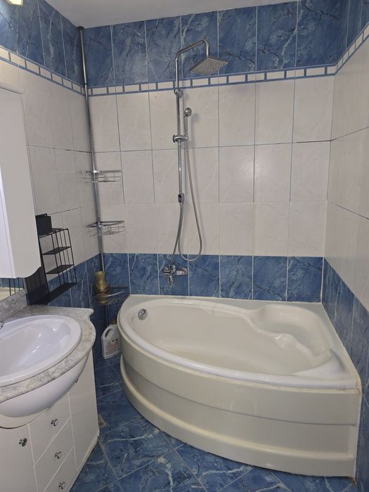 Apartament 3 camere de vanzare in zona Nufarul  / Lotus