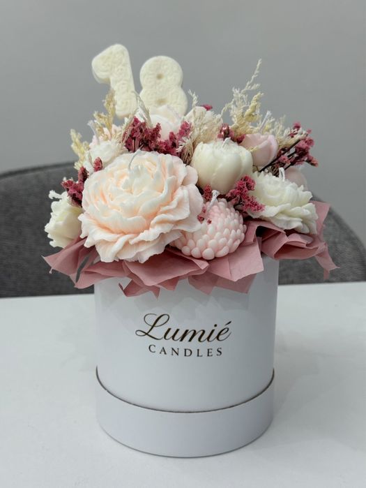 Ръчно изработени луксозни восъчни свещи – букет от цветя