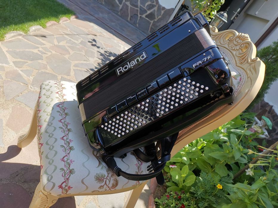 Acordeon Roland Fr7x Personalizat Impecabil
