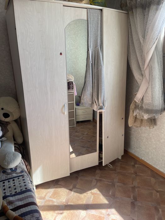 Спальный гарнитур. Отдам бесплатно