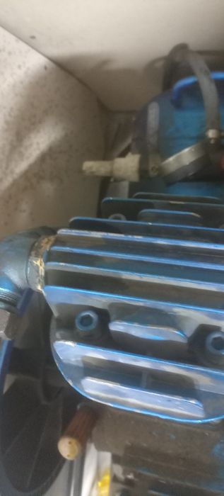 Продам компресор