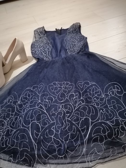 Красива дамска рокля