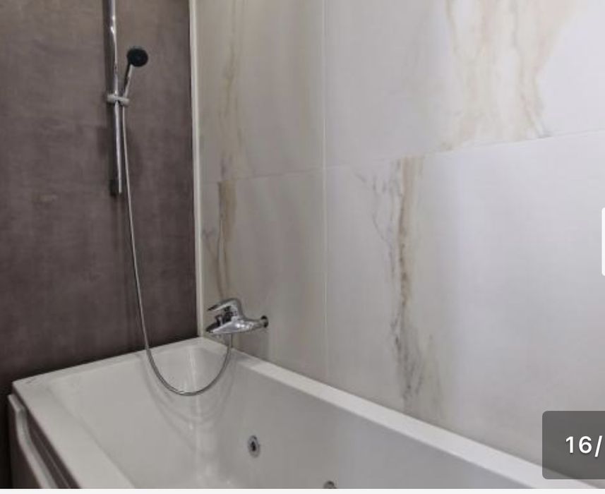 Дава се под наем Тристаен апартамент в Варна, Център - 100 кв.м за 1500 € - Снимка #6