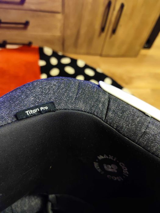 Titan Pro i-Size - Maxi-Cosi scaun auto