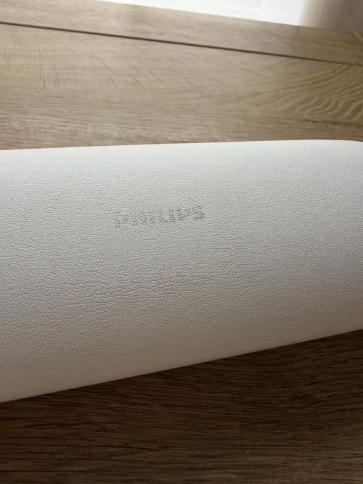 Philips Sonicare зарядно станция и зареждащ калъф за пътуване