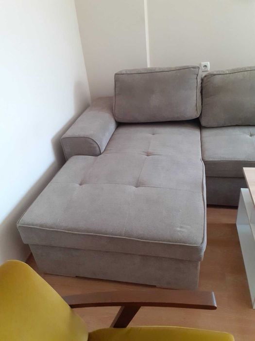 Разтегателен диван