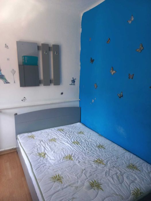 Cameră de cămin de vânzare, stil garsonieră, zonă Valea Roșie , Craiova- ideală pentru investiție sau locuit